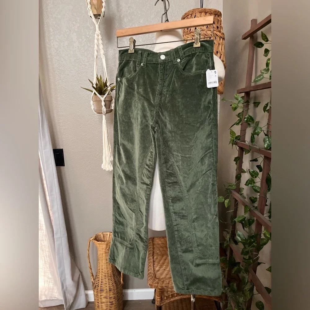 ▪️NWT Free People Risk Taker Mid Rise Cord Straight Pants